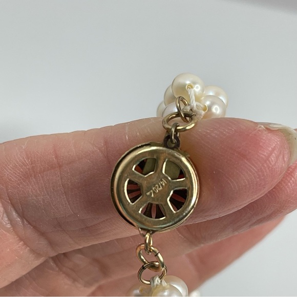 Vtg Twisted 18” Pearl style necklace - Picture 8 of 8